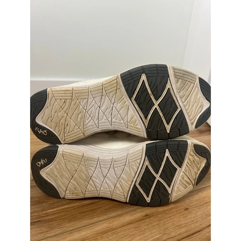 Ryka Aurora Boots Wm 10M White Quilted Knit Collar High Top Sneakers